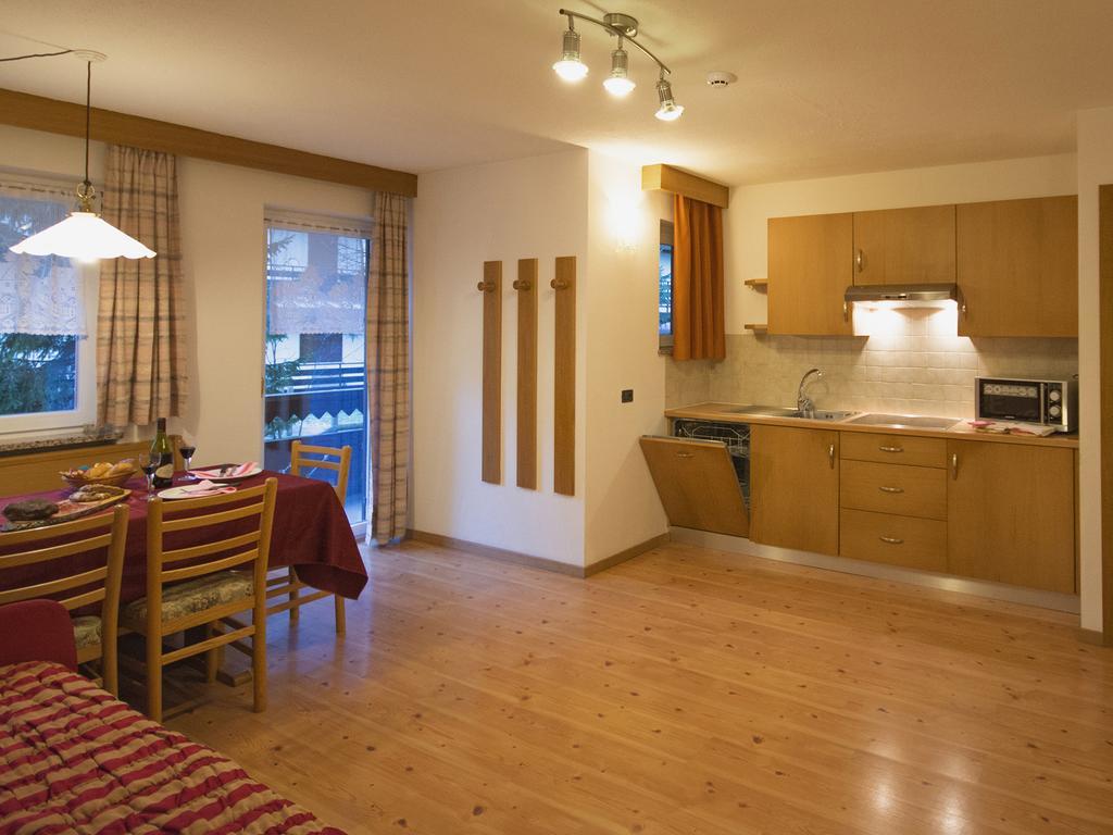 Residence Cirelle Suite & Spa Canazei Room photo